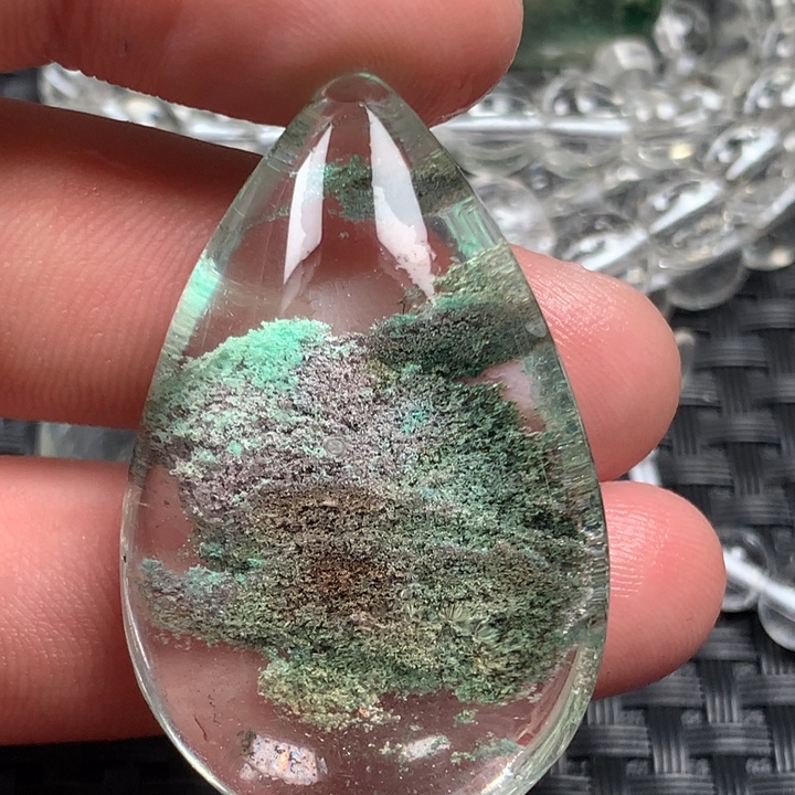 黄***.吊坠(不含链)未镶嵌水晶