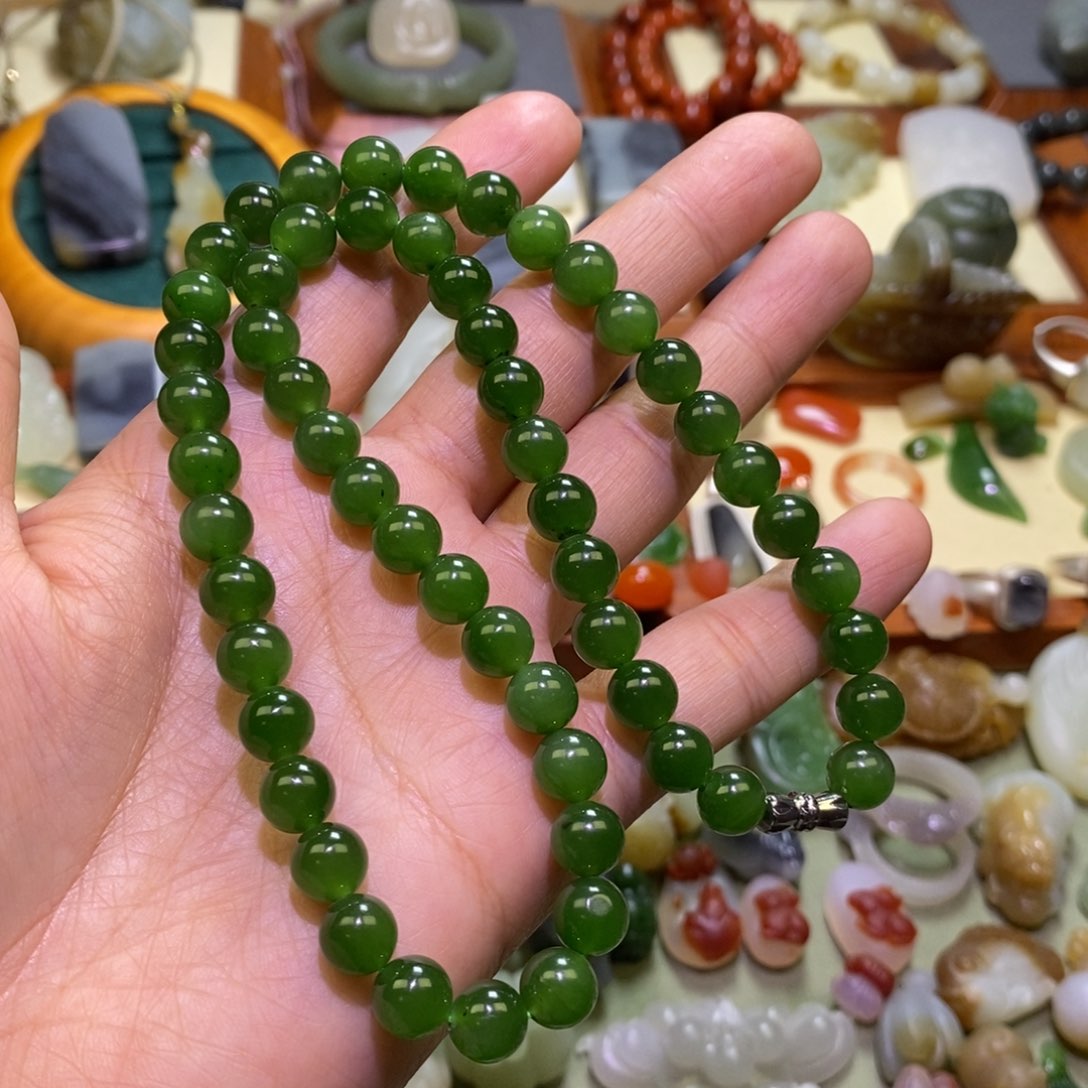 和田玉颈饰未镶嵌