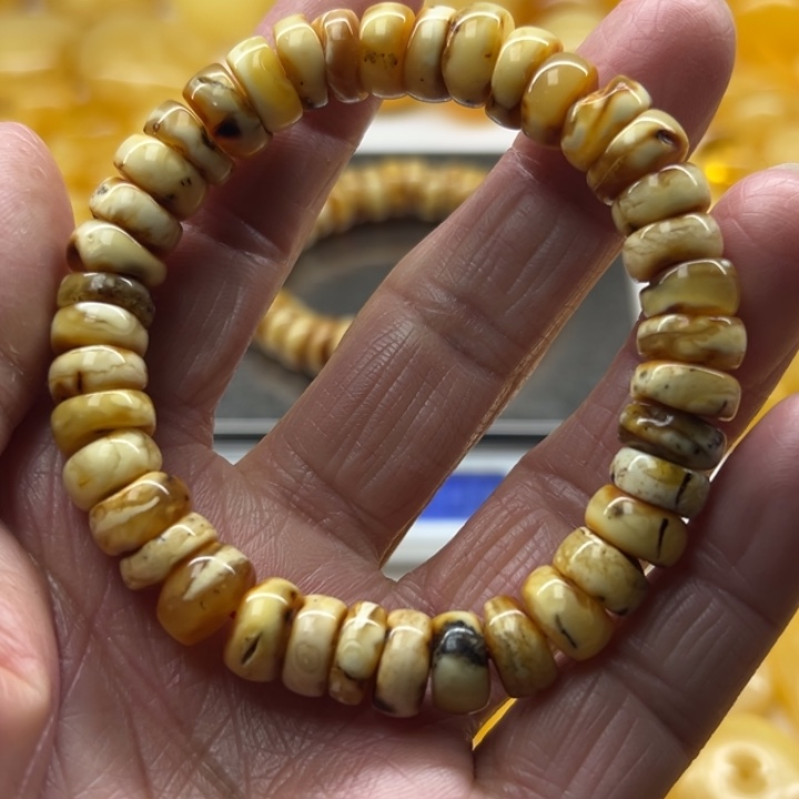 琥珀（矿物珀）未镶嵌裸石