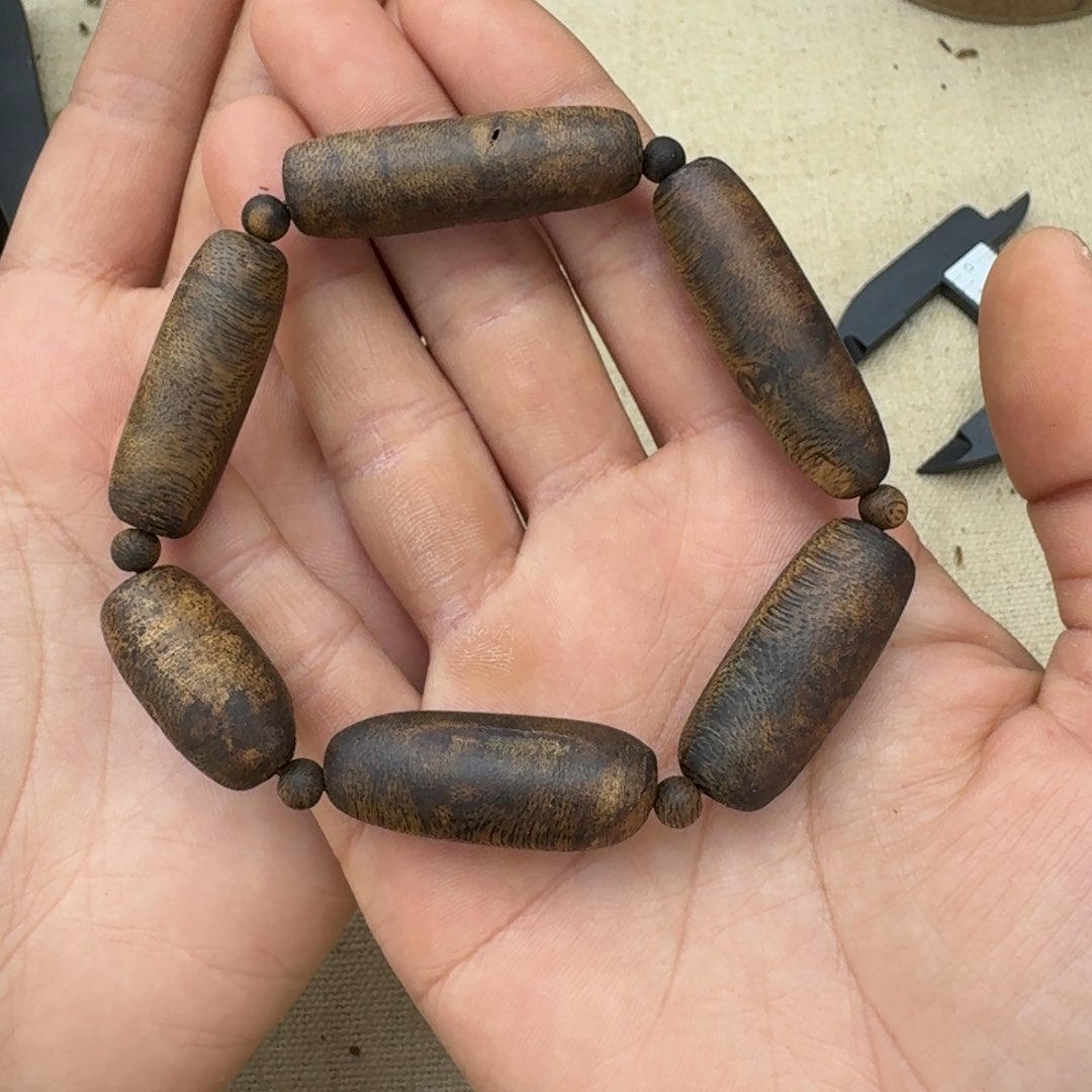 沉香手串绿奇楠单圈约1.2多样性发一条