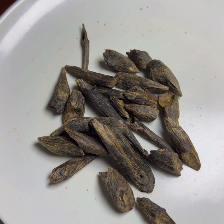润***和线香大树钉50克，以直播间为准