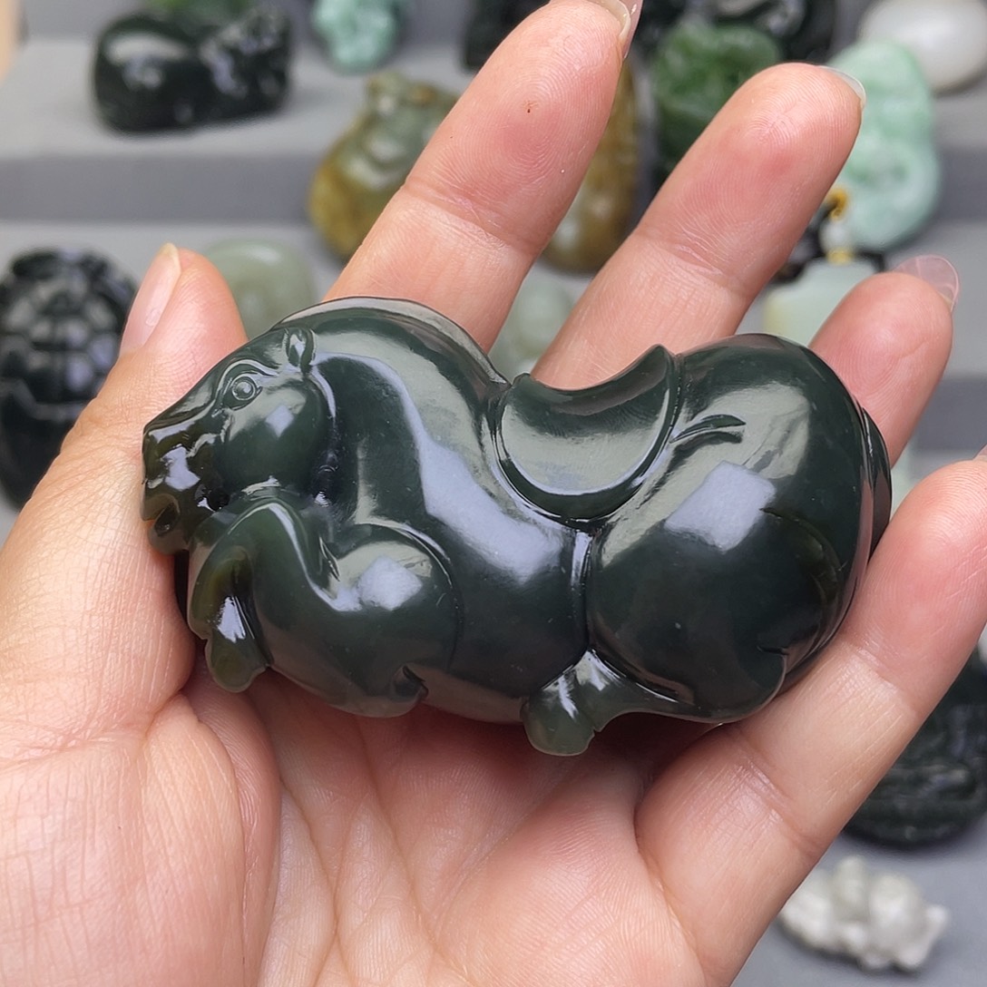 和田玉未镶嵌挂件