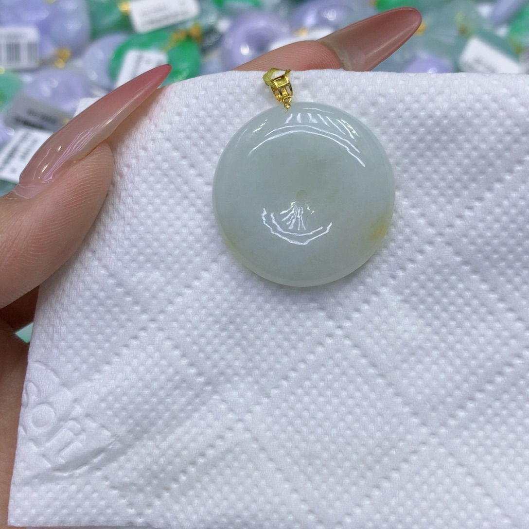 翡翠18K金镶嵌颈饰111111111111