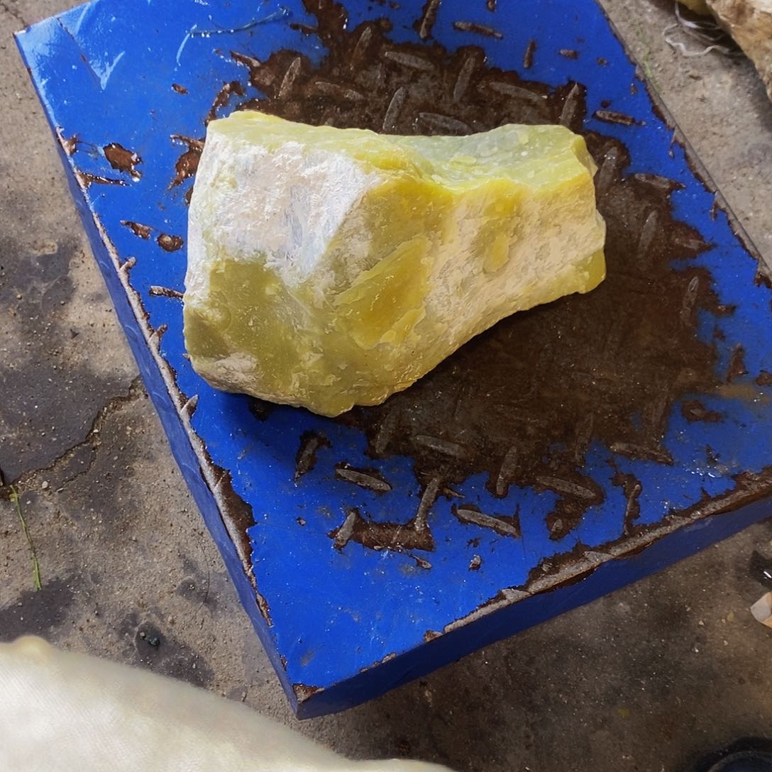 未镶嵌岫玉珠宝奇石