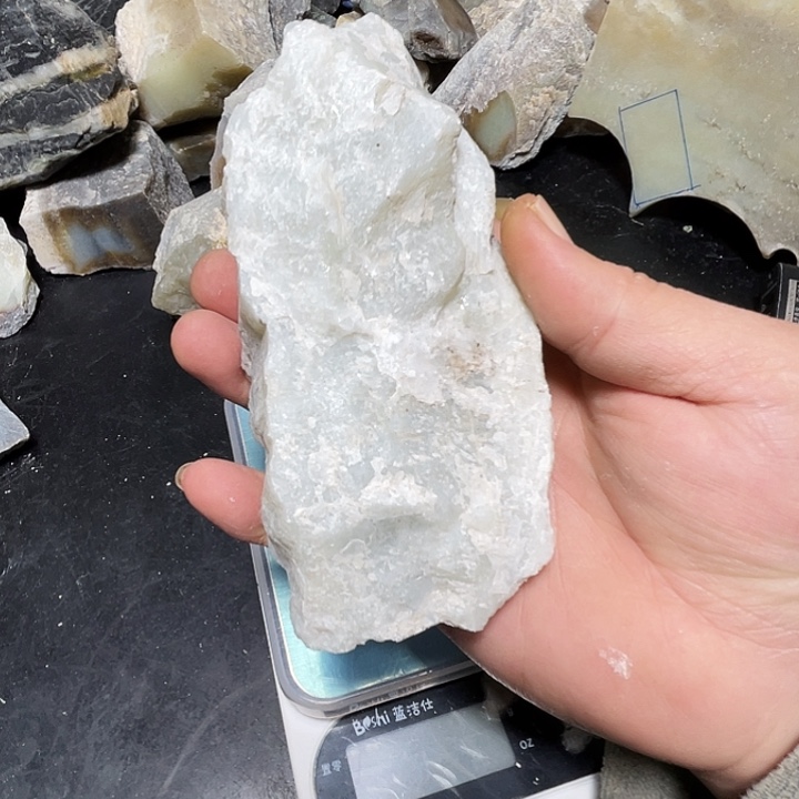 和田玉（糖玉）未镶嵌把件