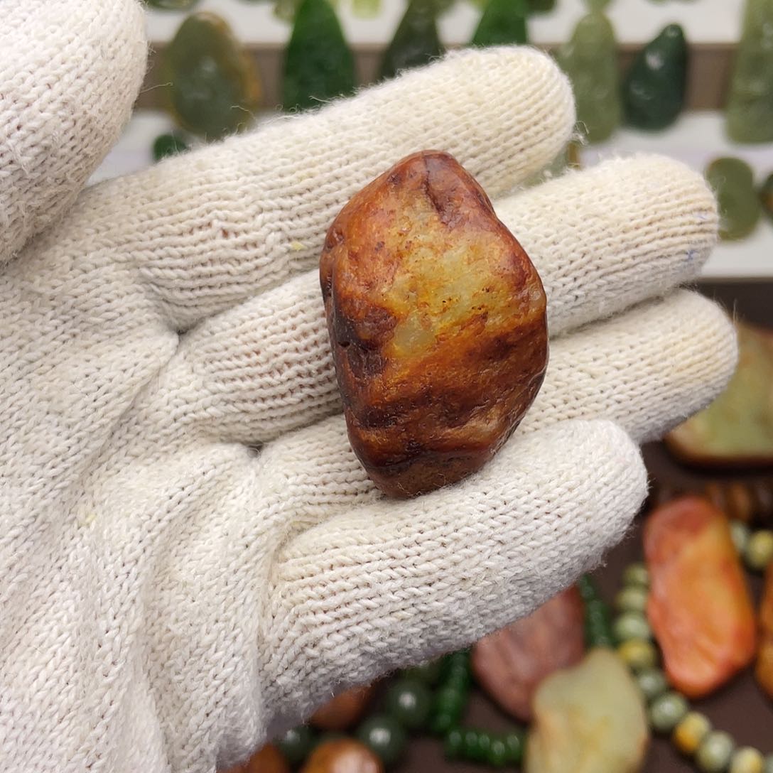 岫岩河磨玉（透闪石质玉）颈饰未镶嵌