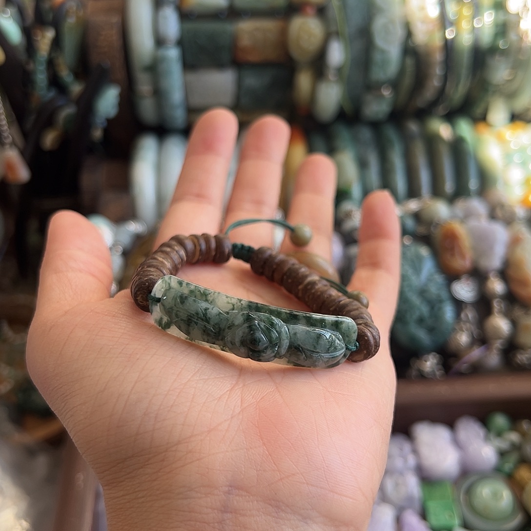 翡翠未镶嵌手链花花