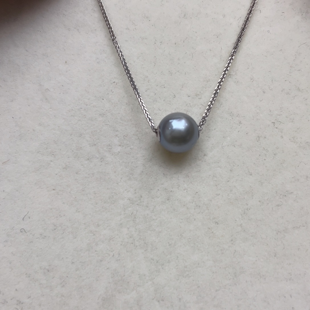 18K金镶嵌吊坠(赠链)海水珍珠