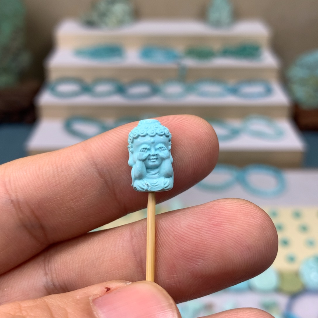 绿松石配饰未镶嵌