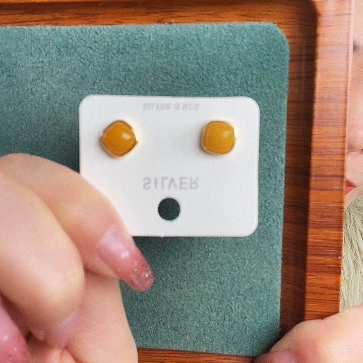 蜜蜡银S925镶嵌耳饰耳钉