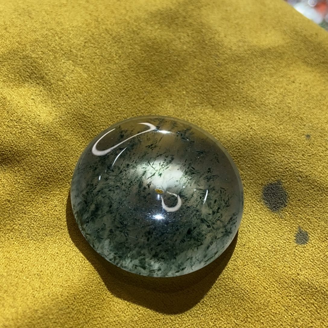 雪***心石英质玉未镶嵌颈饰