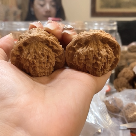 文玩核桃吊坠42蛇头有修马虎对