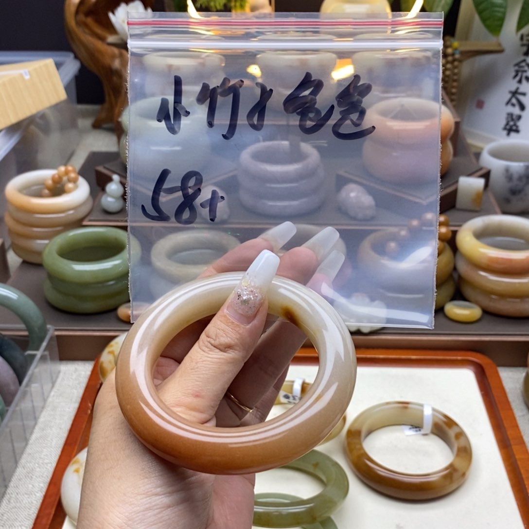 石英质玉手镯合金小***爸