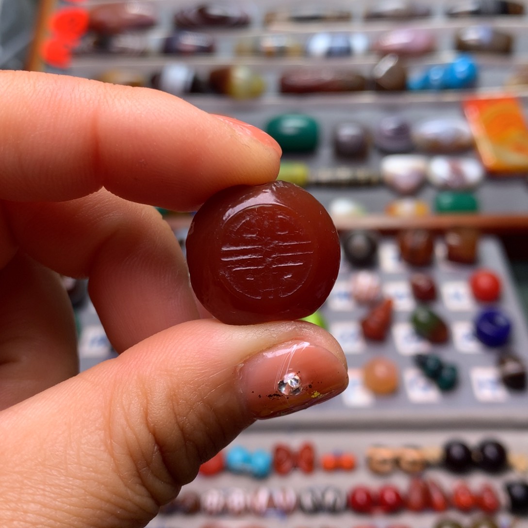 玛瑙/玉髓颈饰未镶嵌