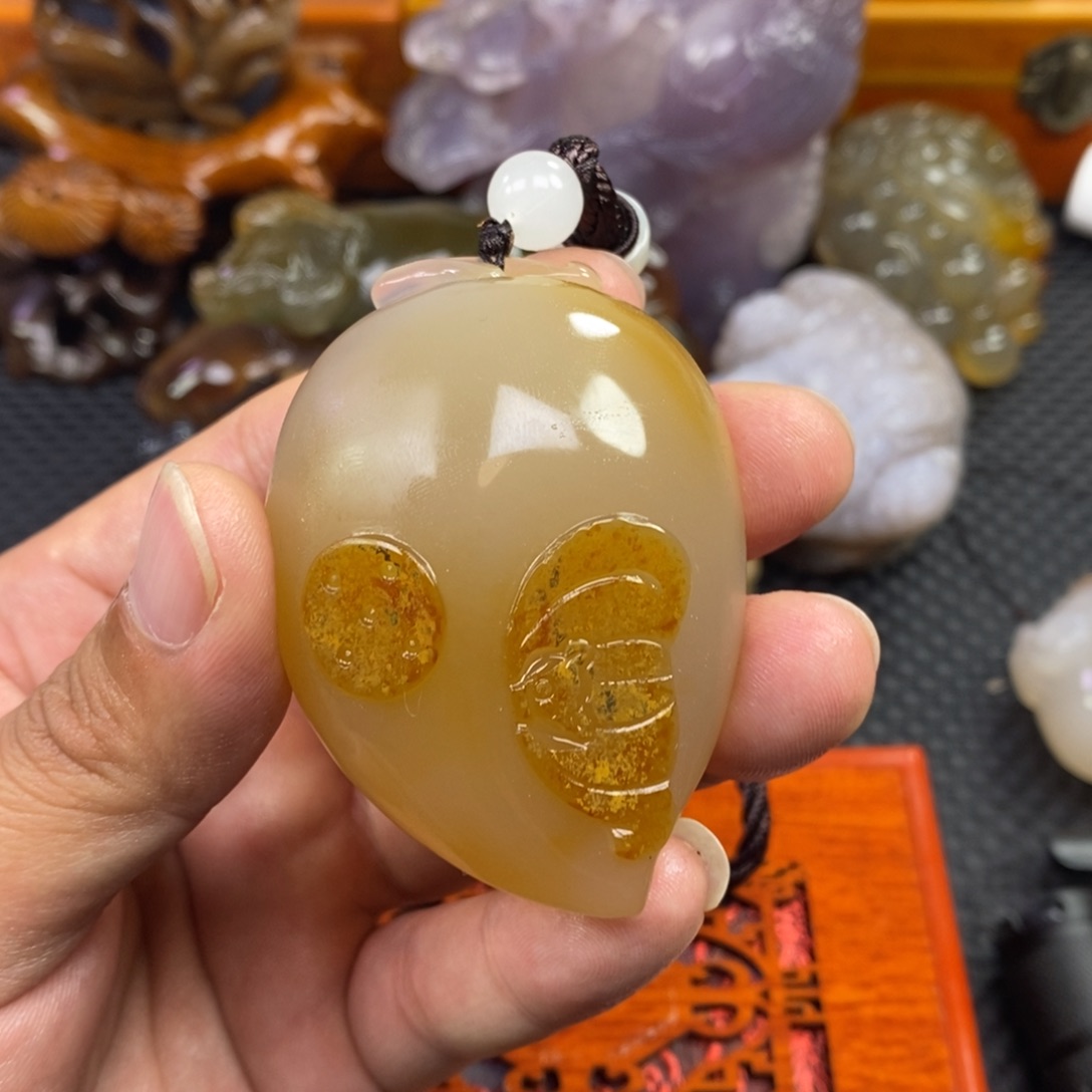 玛瑙/玉髓手把件未镶嵌沙*