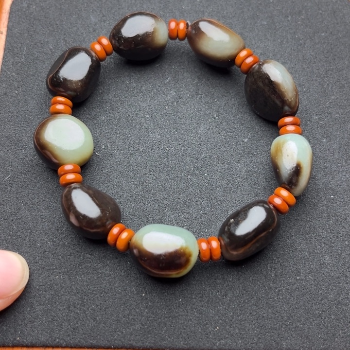 和田玉未镶嵌手链