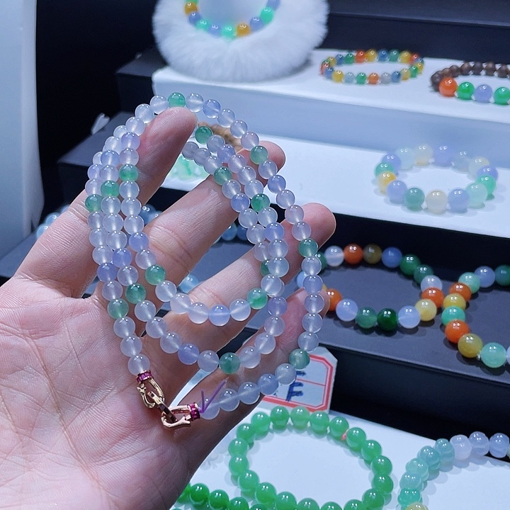 翡翠未镶嵌手串卡6+