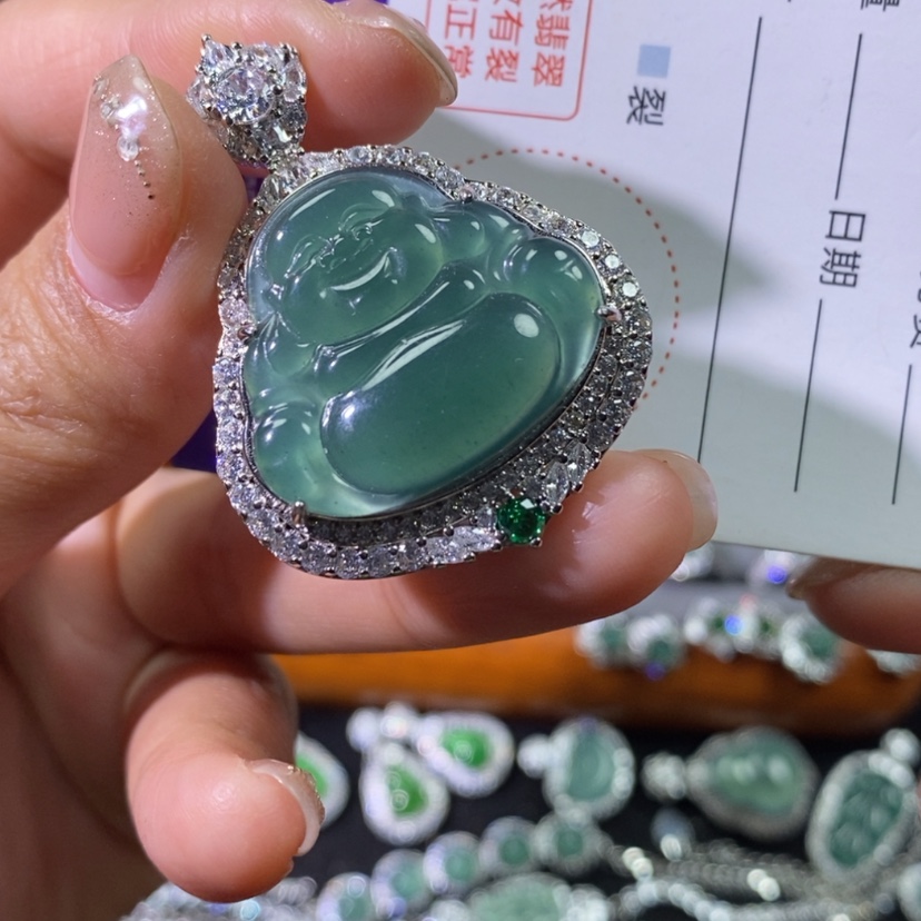 【闪购商品】翡翠颈饰未镶嵌天然