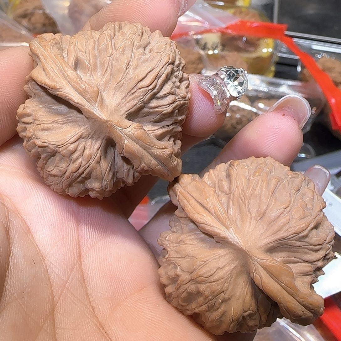 文玩核桃吊坠43全品马老四