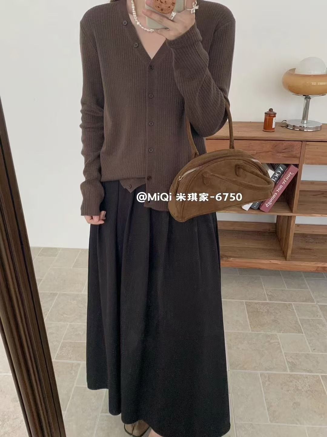 【坦姐严选 实体品质】v领长袖针织开衫短款上衣外套毛衫货号 6750