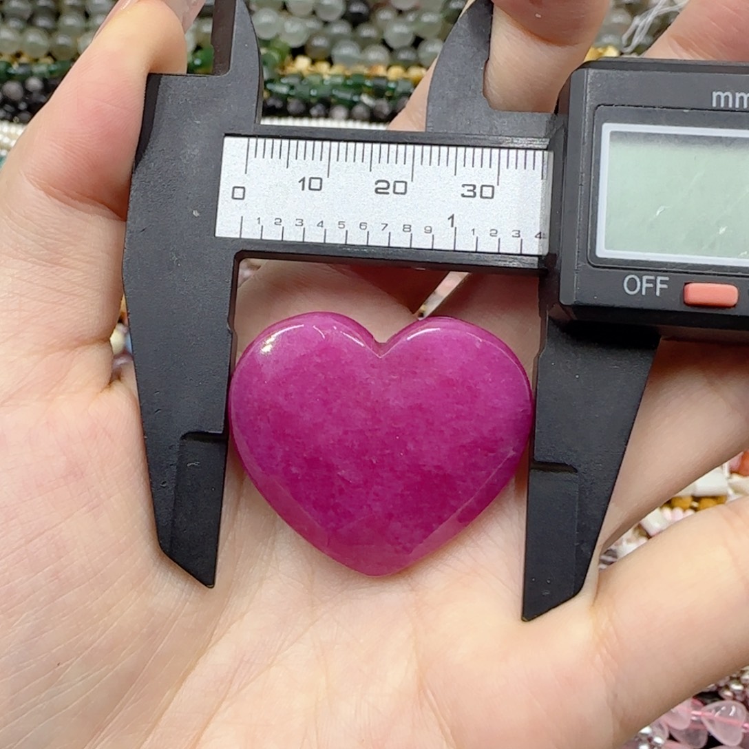 玛瑙/玉髓未镶嵌珠宝半成品切面爱心吊坠一个