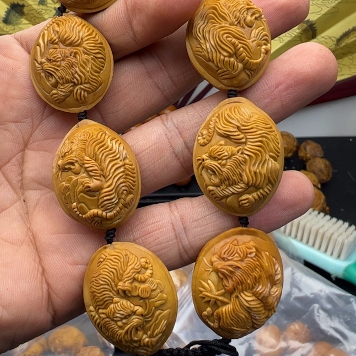 橄榄核手串/手链2.4四花虎啸山林