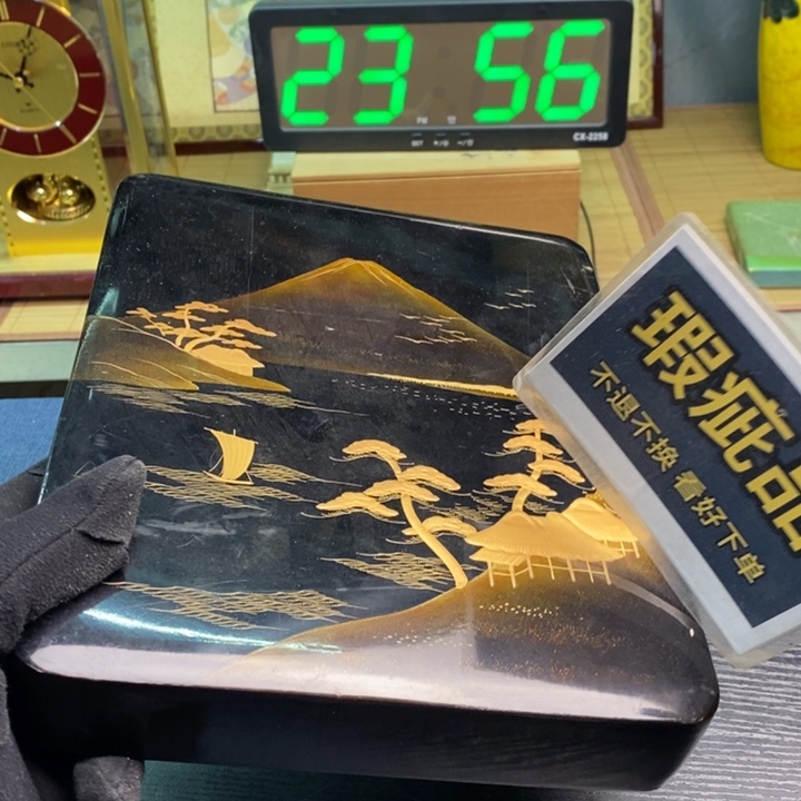 摆件有瑕疵有瑕疵