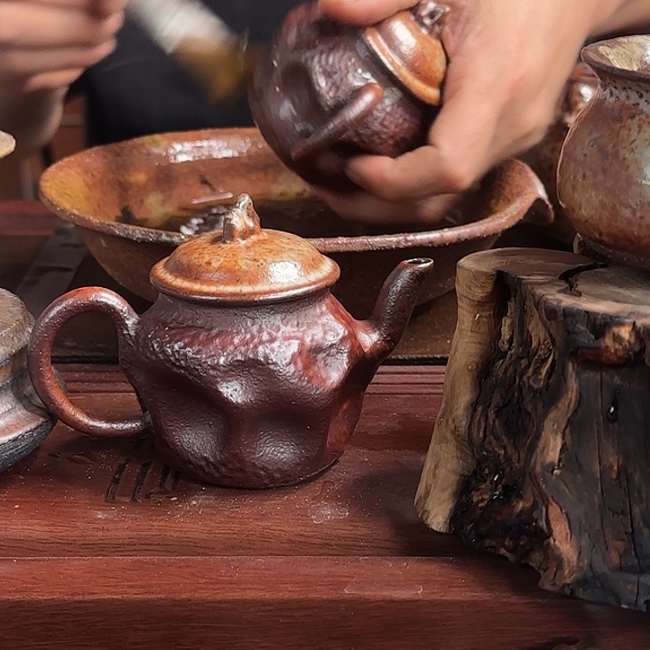 紫砂柴烧手捏小壶