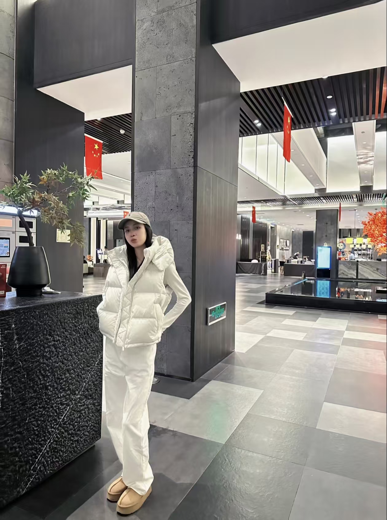 （四格马甲）多扣女潮流薄款厚冬季连帽