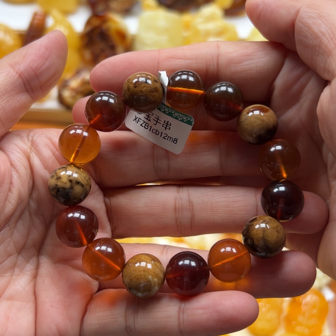 琥珀未镶嵌珠宝奇石