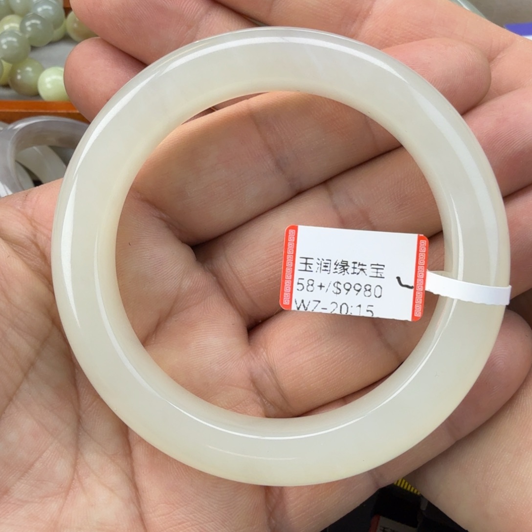 和田玉（糖玉）未镶嵌手镯