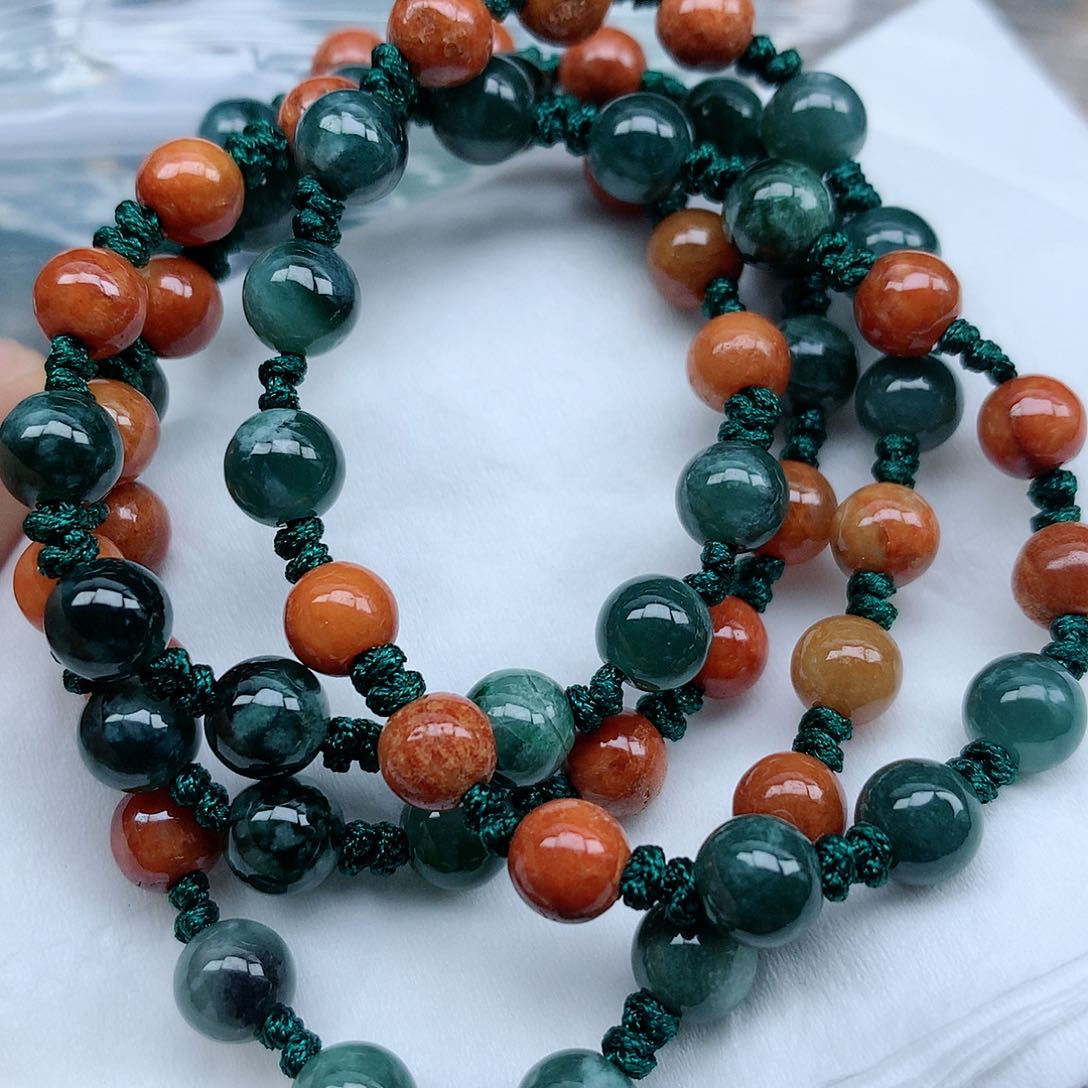 翡翠颈饰未镶嵌珠子