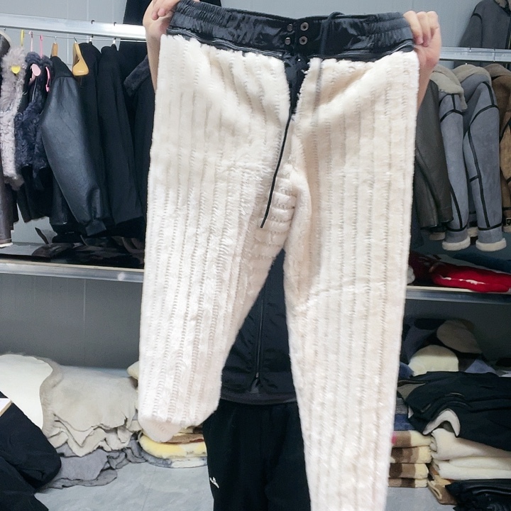 【闪购商品】羊皮毛一体幺*