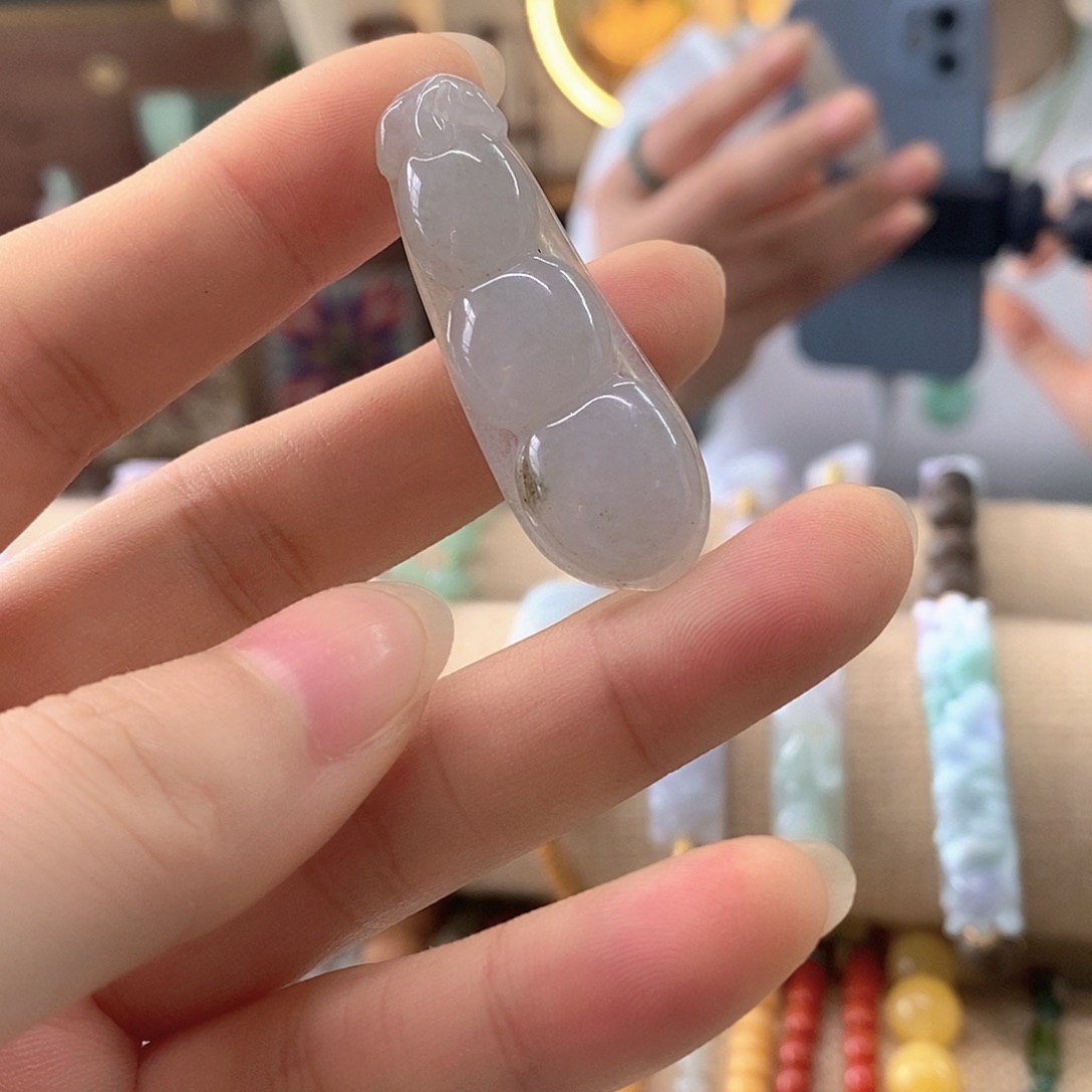 小***Y翡翠未镶嵌挂件翡翠挂件