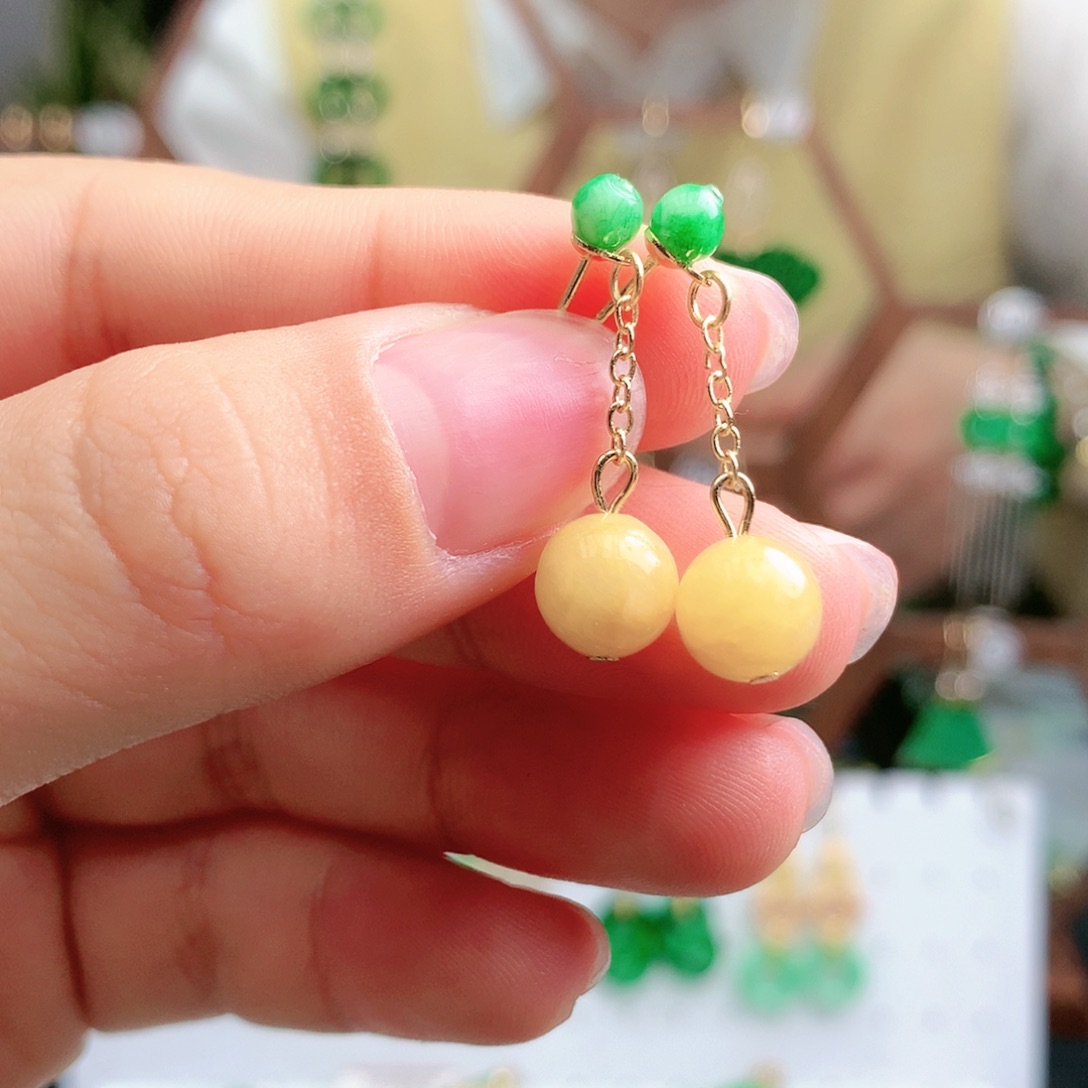 翡翠耳饰未镶嵌耳饰