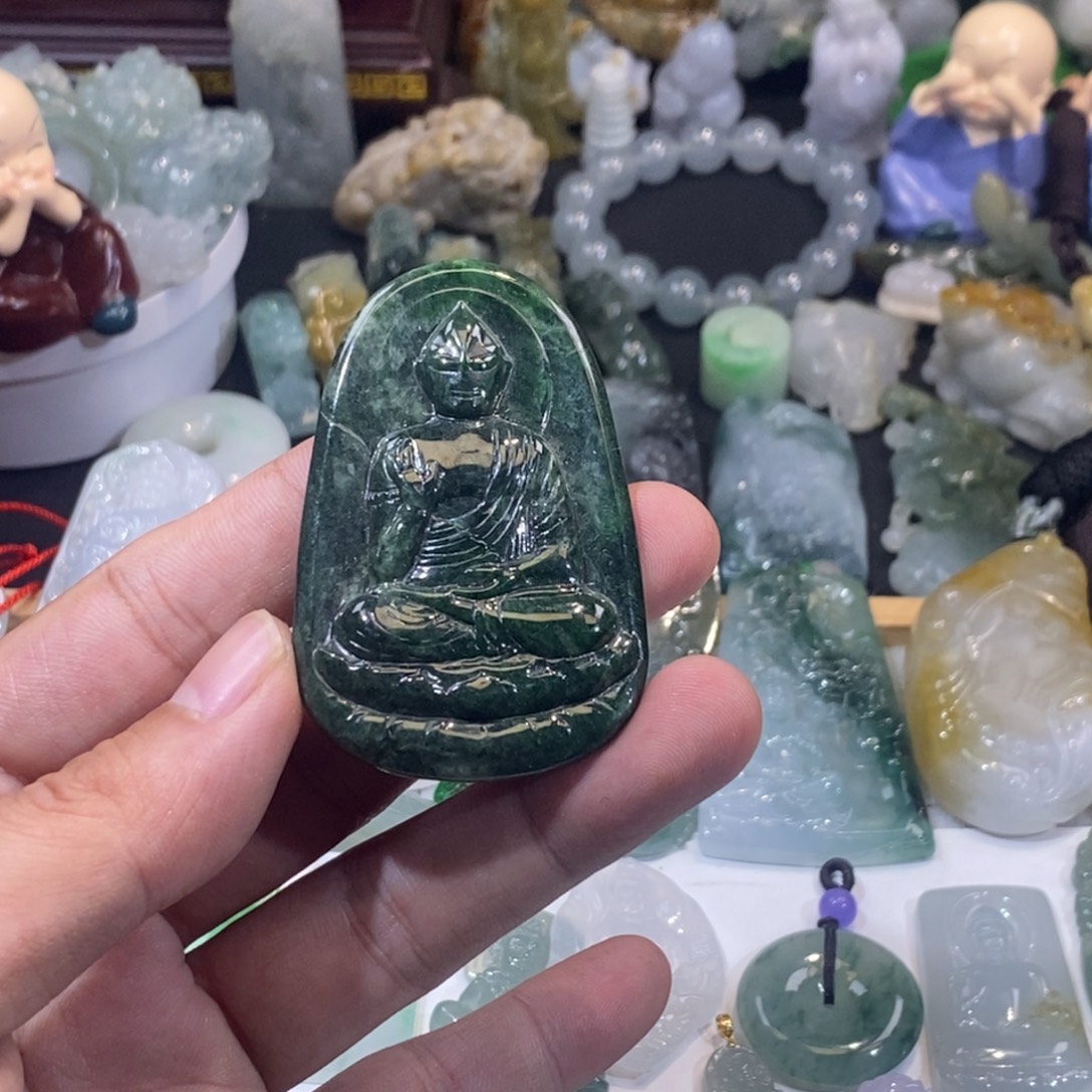 翡翠未镶嵌吊坠(不含链)奥特曼