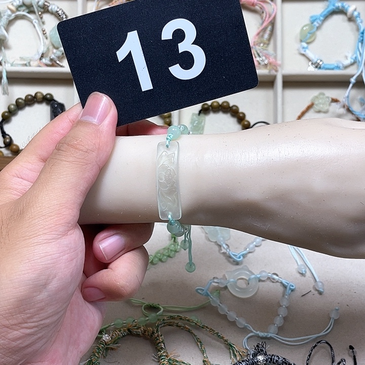 合金蛇纹石玉颈饰