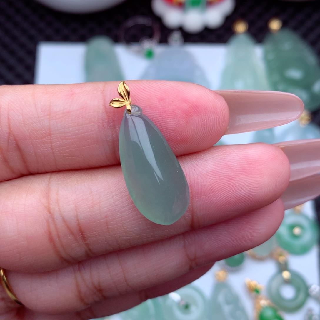 翡翠18K金镶嵌吊坠(不含链)