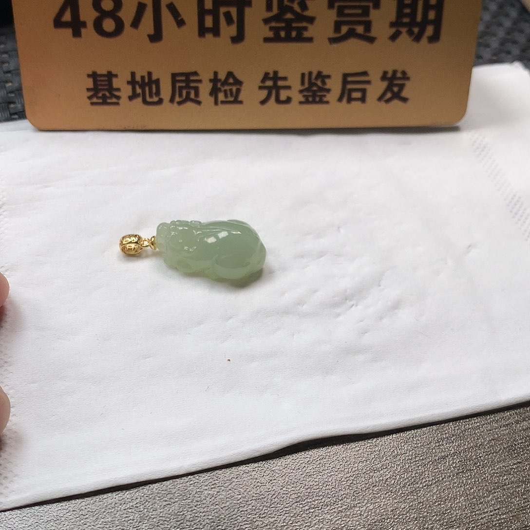 颈饰未镶嵌和田玉貔貅