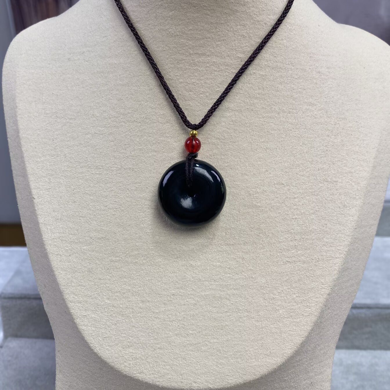 精美和田青玉平安扣