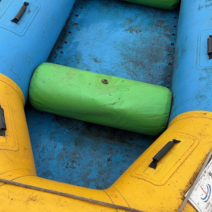 依***靠冲气船52859205 5