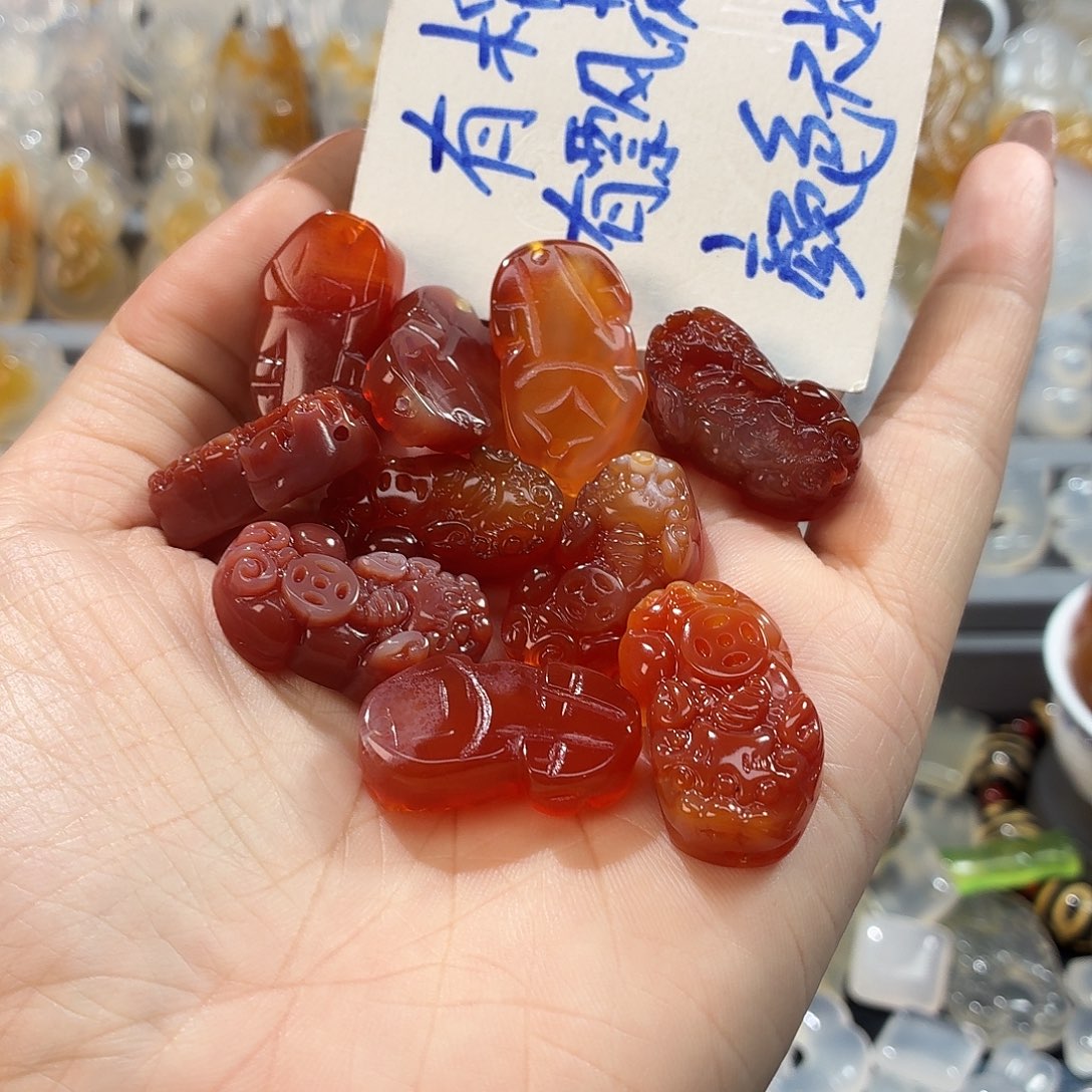 玛瑙/玉髓未镶嵌颈饰