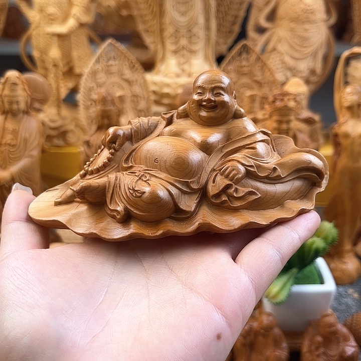 柏木（崖柏）荷叶弥勒