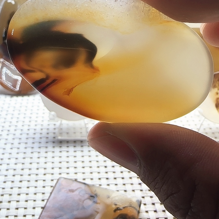 未镶嵌玛瑙/玉髓珠宝奇石
