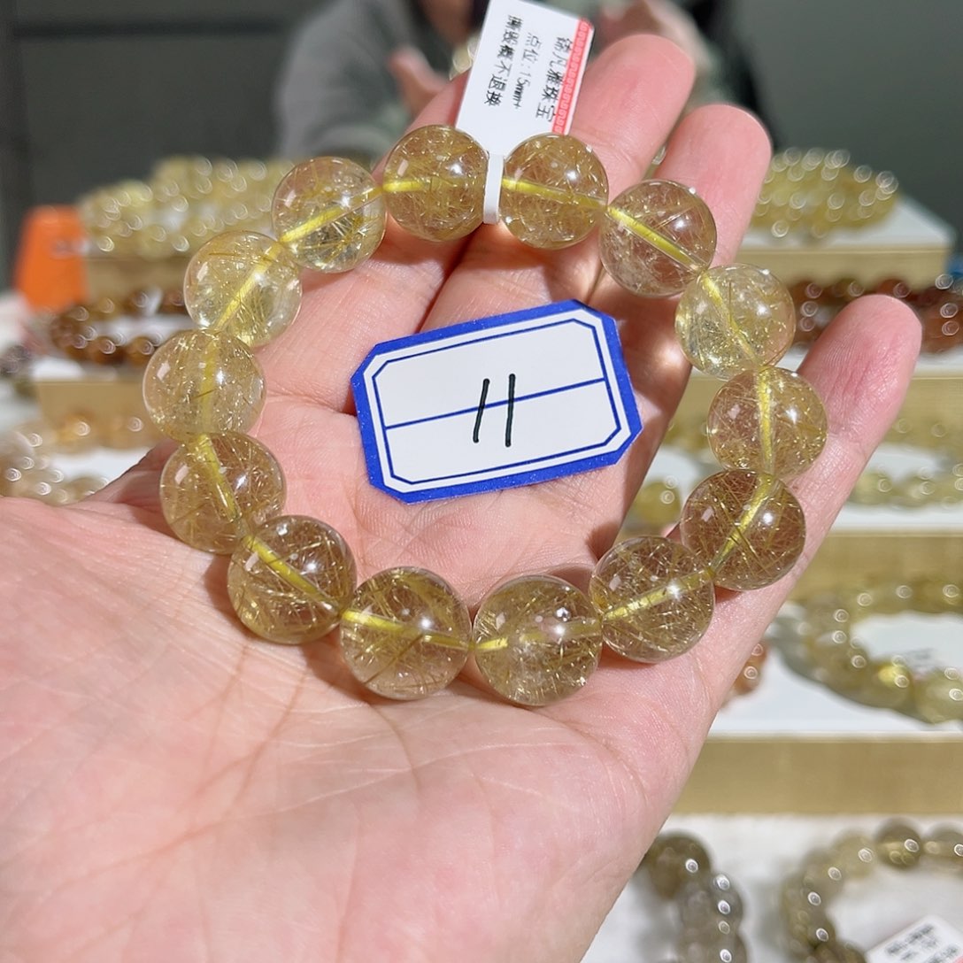 水晶手串未镶嵌小**祥