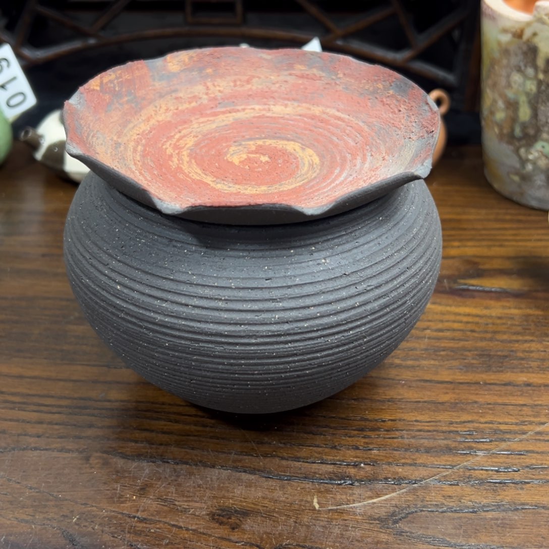 027带盖壶建水哈哈哈