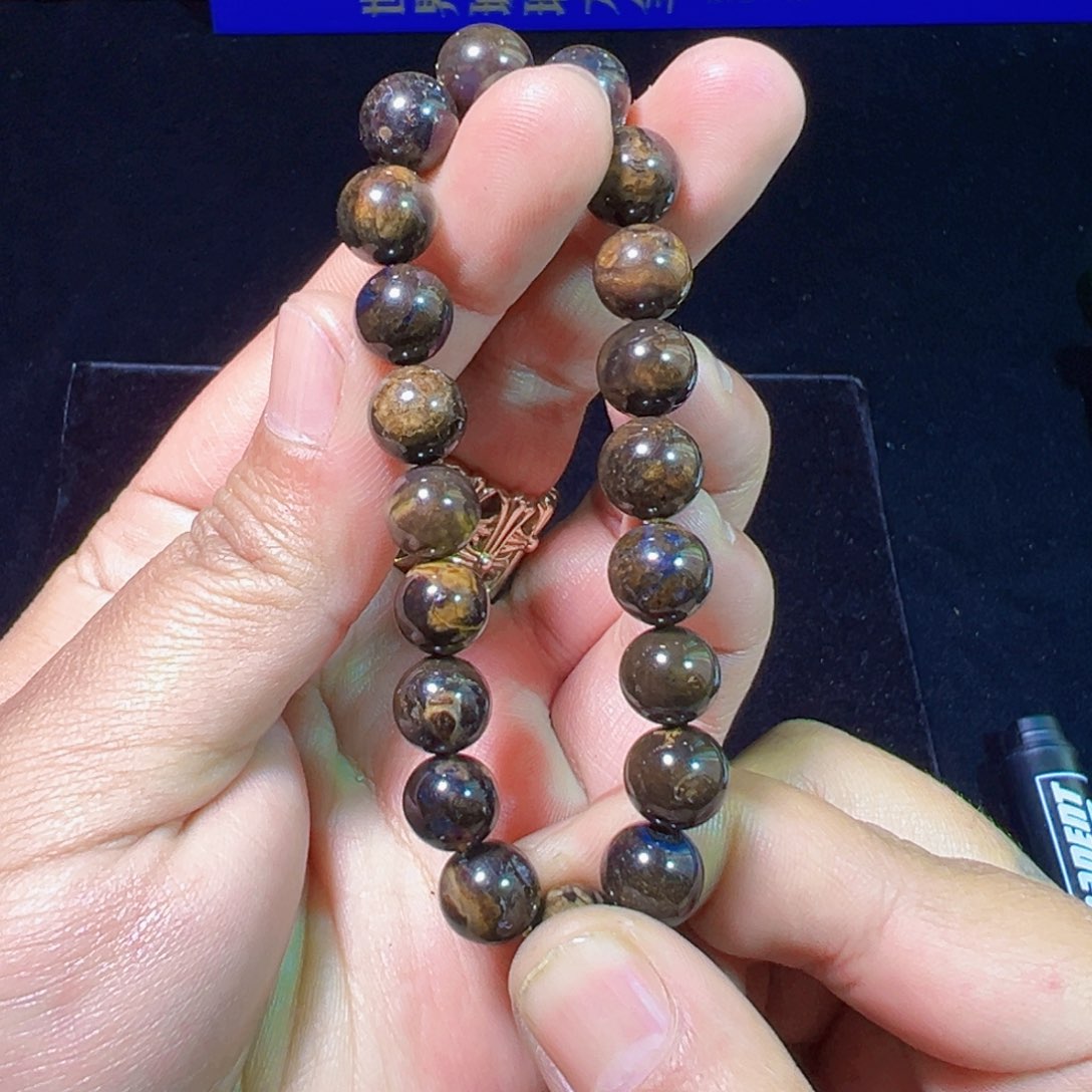 琥珀裸石未镶嵌琥珀