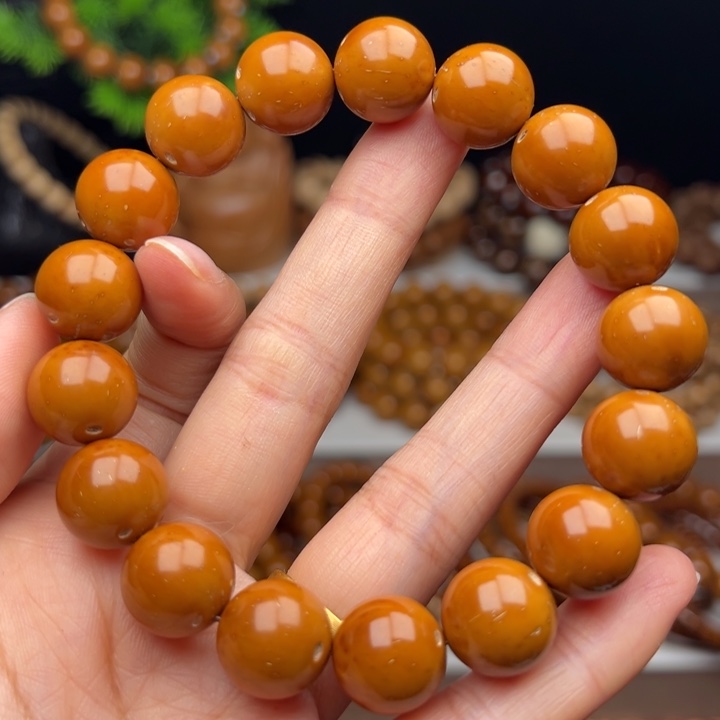 紫金鼠手串卡13.7半实心光珠 嘎嘎板正