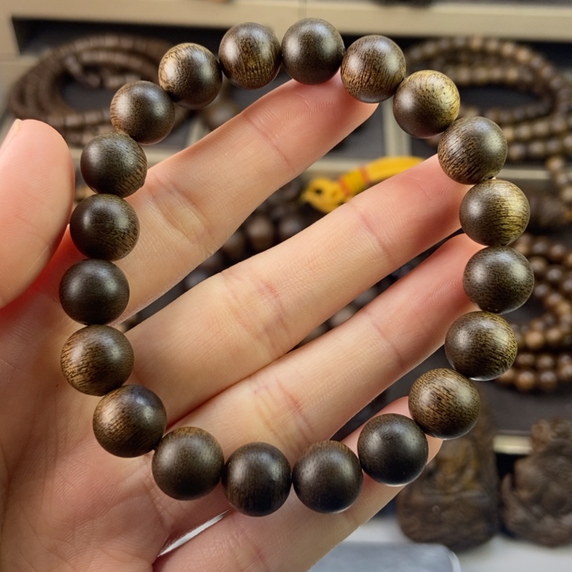 【闪购商品】沉香手串Z****越南芽庄绿棋