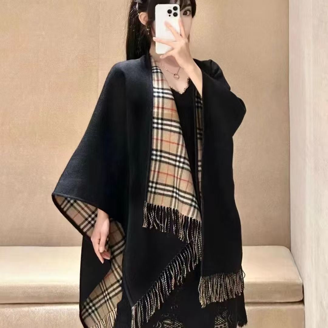 【披肩】2025新款秋冬百搭流苏复古斗女士篷黑色披肩